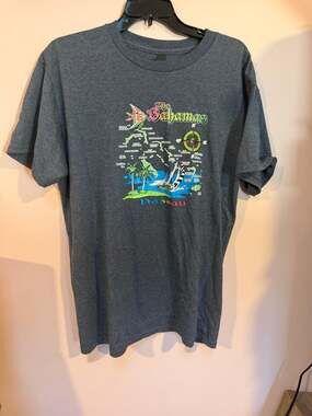 Bahamas Mens Tshirt *L*
